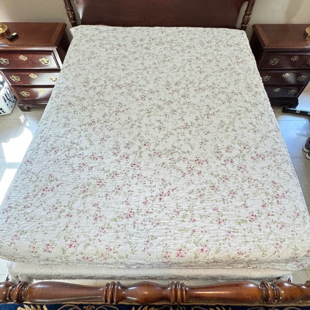 Simply Shabby Chic Dainty Floral Stripe  Reversible Cotton Quilt Pink Satin Trim